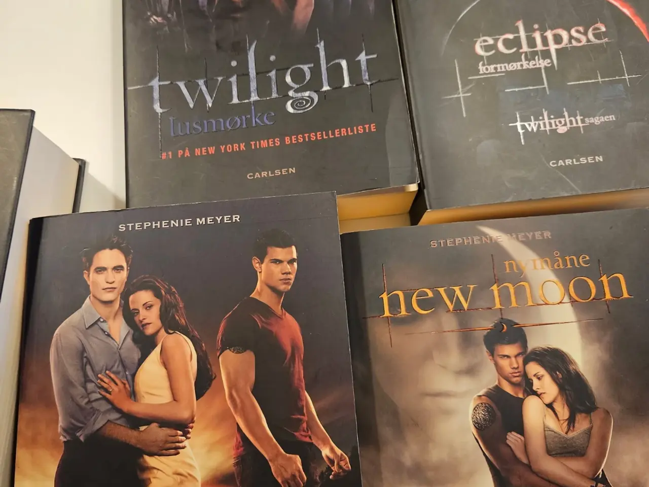 Billede 1 - Hele Twilight bogserien.