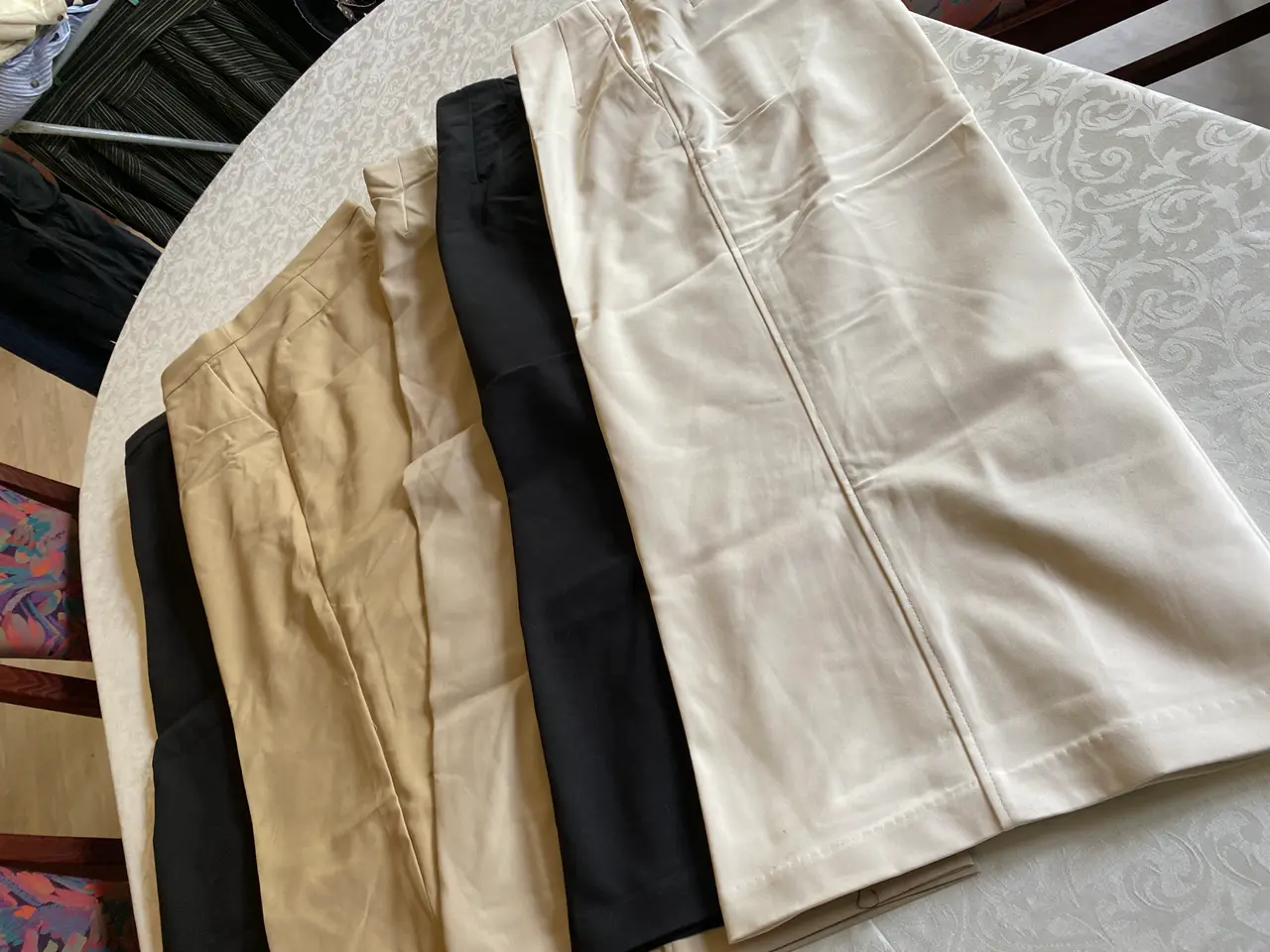 Billede 2 - Bukser fra H&M i str. 46