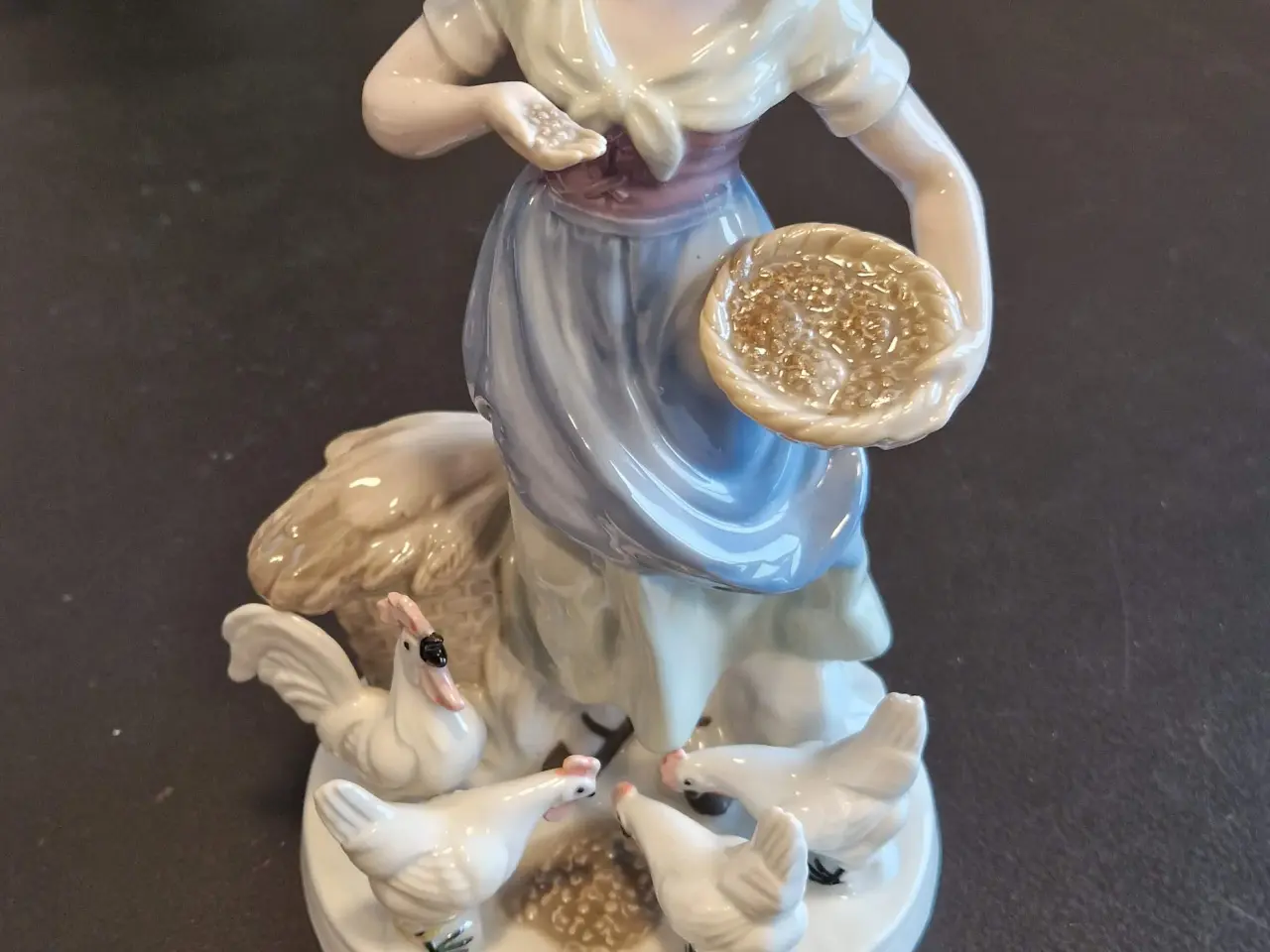 Billede 1 - Porcelænsfigur