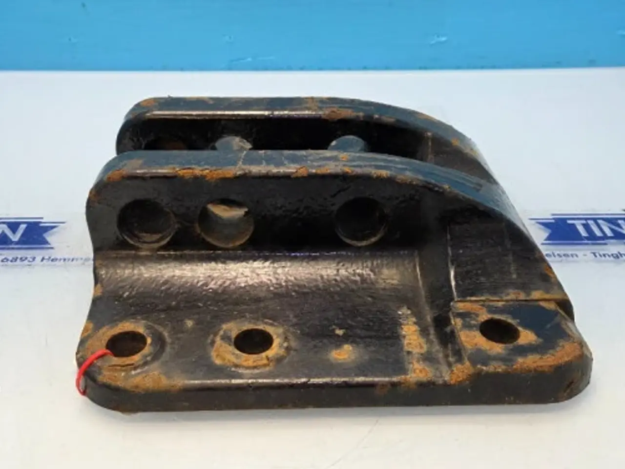 Billede 3 - New Holland T8.300 Beslag 84300123
