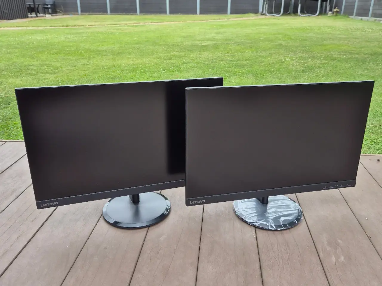 Billede 2 - 2 x Lenovo D24-20 24" Full HD skærme