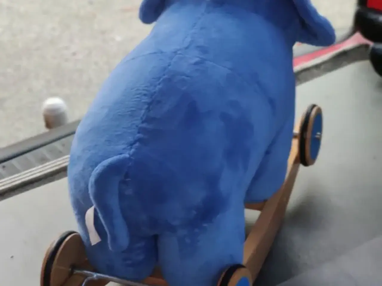 Billede 2 - BODIL gyngeelefant