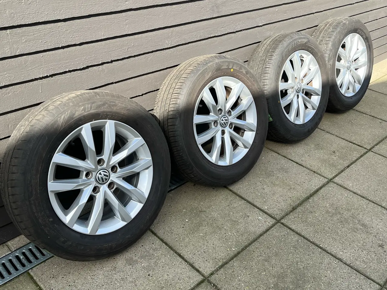 Billede 4 - Originale VW alufælge til Passat