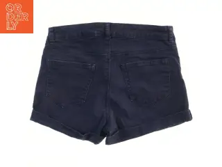 Mørkeblå shorts fra H&M (str. 152)