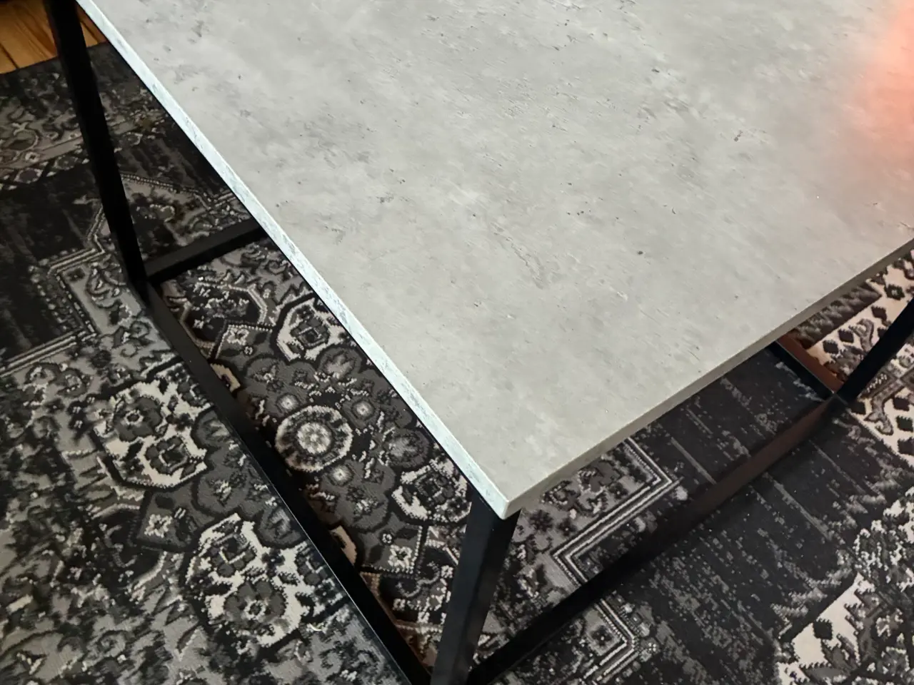 Billede 3 - Sofabord med gråt look