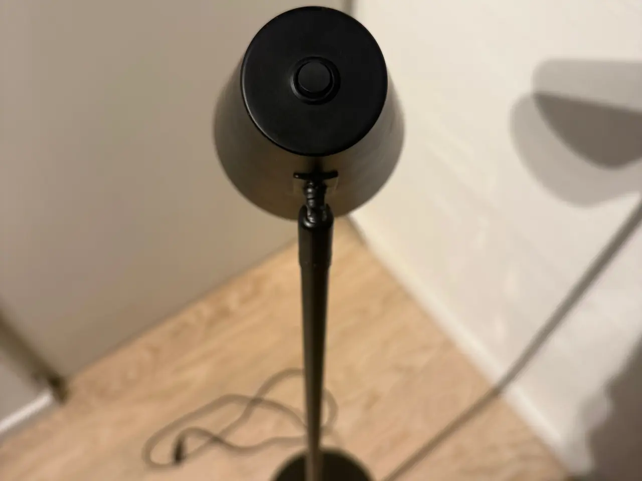 Billede 2 - Sort gulvlampe