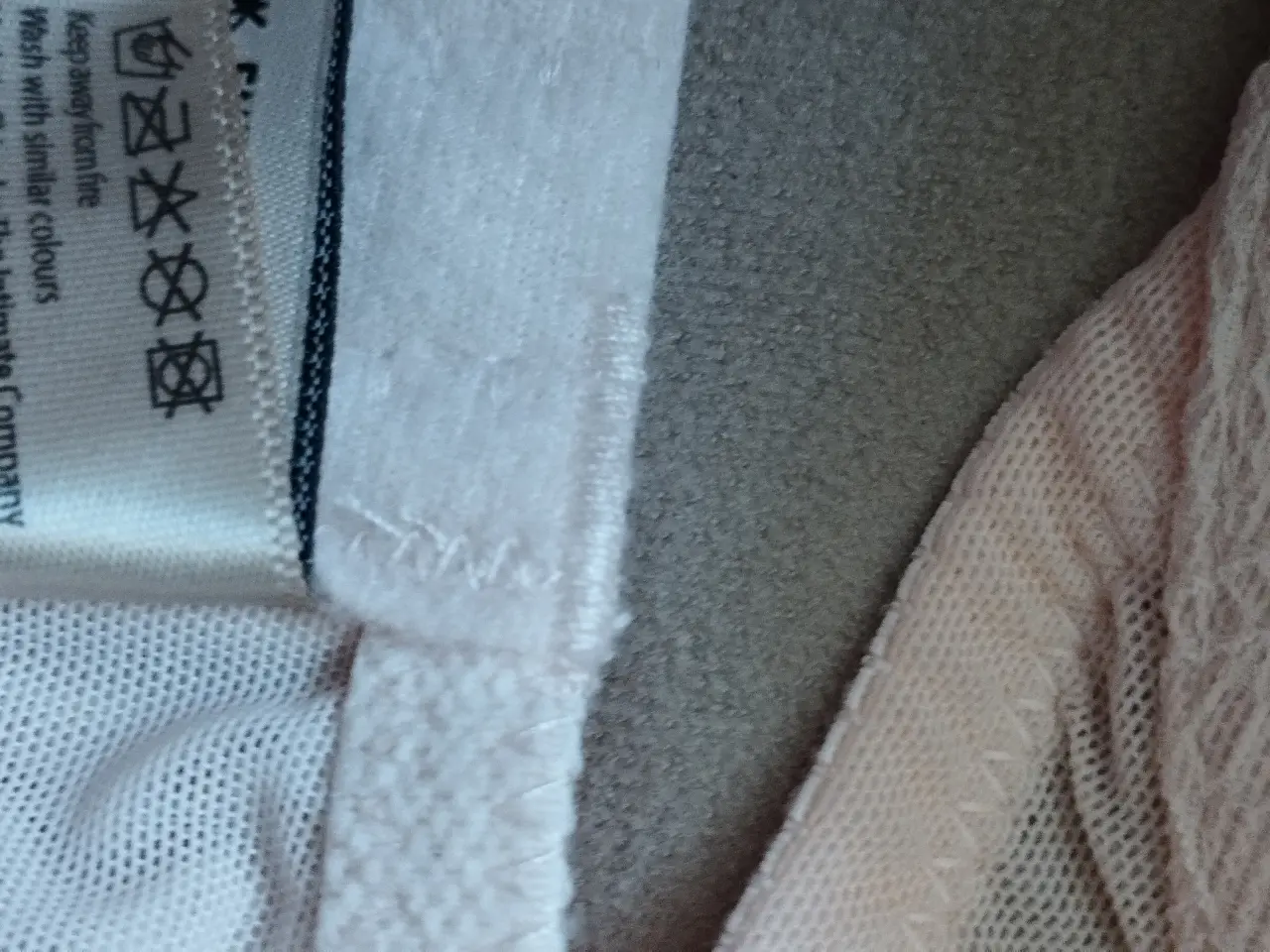 Billede 8 - 2 BH med bøjler, HUNKEMÖLLER str. 75 F G og BRITH
