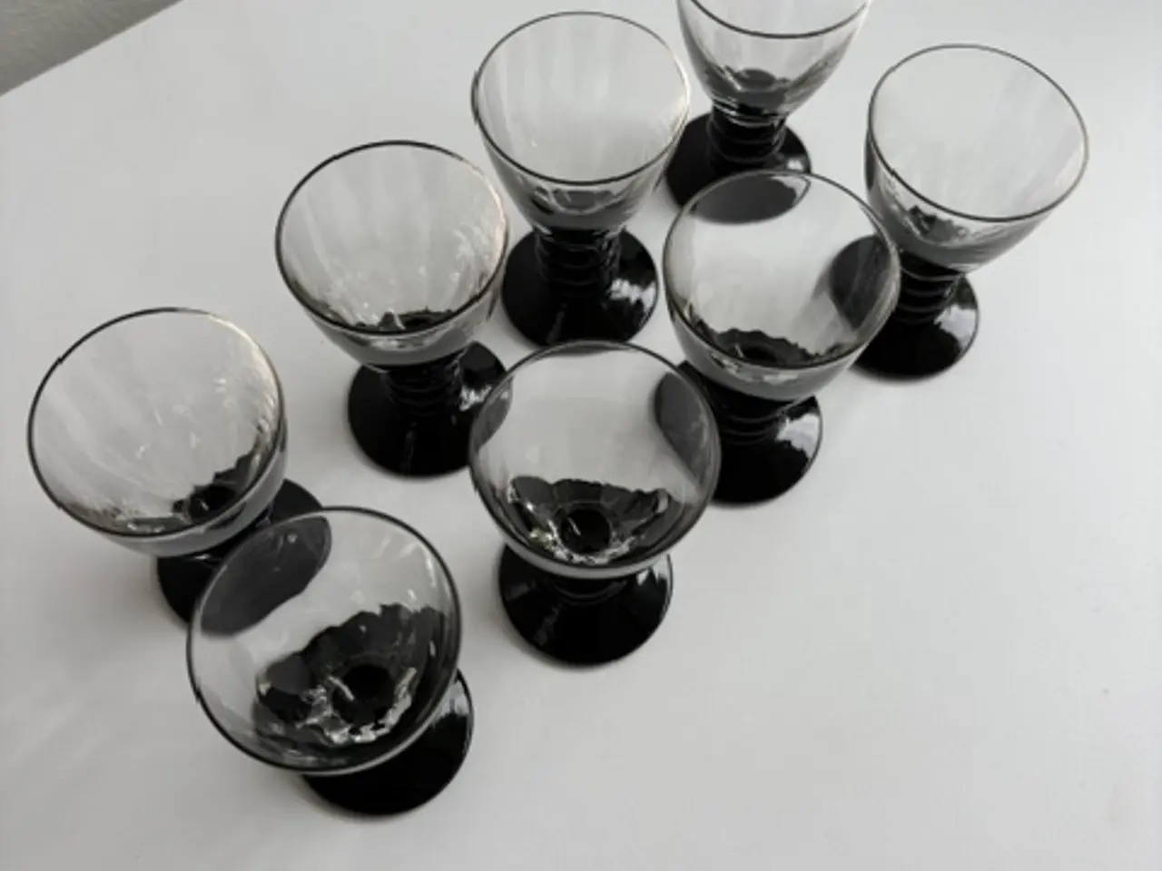 Billede 8 - Holmegaard Aalholm snapsglas med sort fod, 8 stk