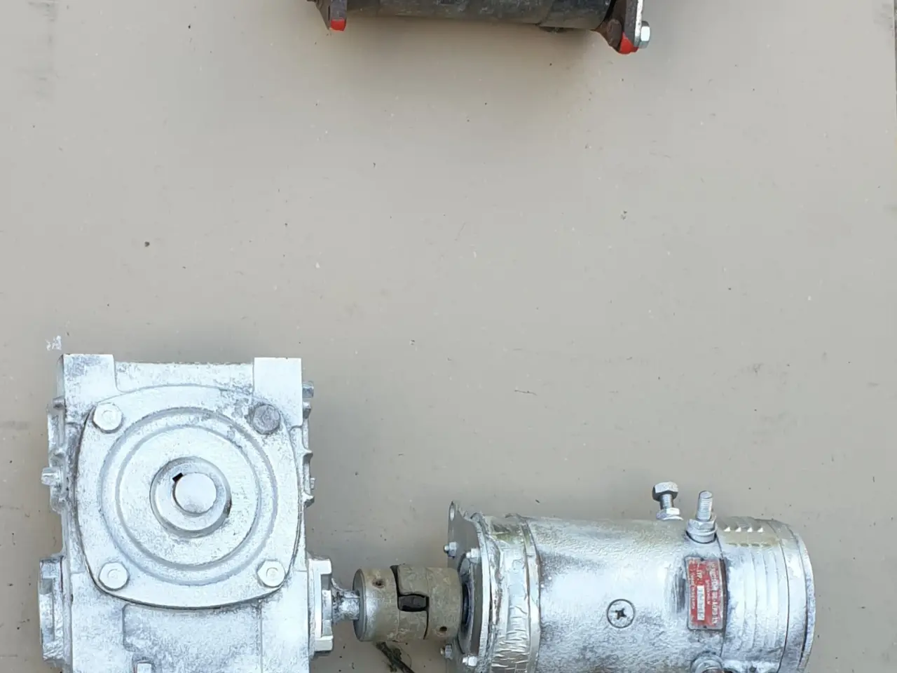 Billede 1 - EL motorer 12 volt fra AF foderkasse