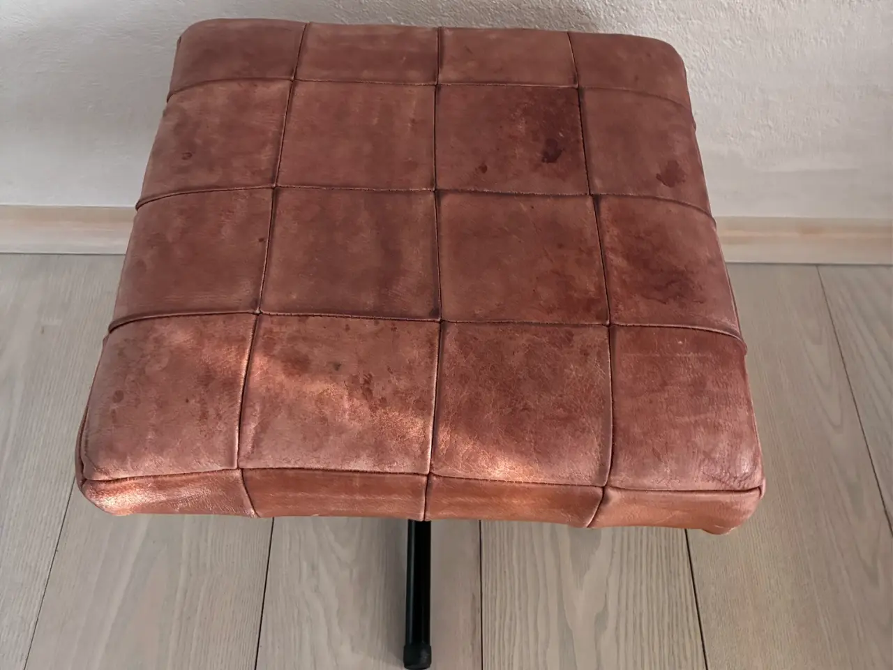 Billede 3 - Vintage skammel m/lækker cognacfarvet patchwork læ