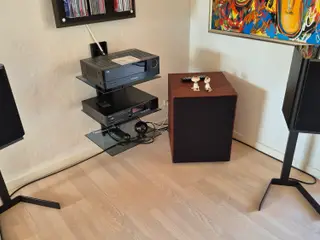 Stereoanlæg med stor udgangseffekt.