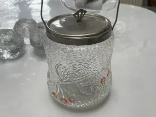 Gammel kiksespand i glas