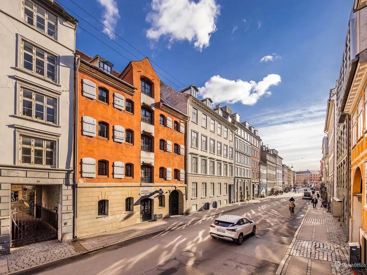 Billede 8 - Historisk pakhus med fritlagte bjælker og hyggelig brostensbelagt gård - kombineret med moderne Street Art Museum