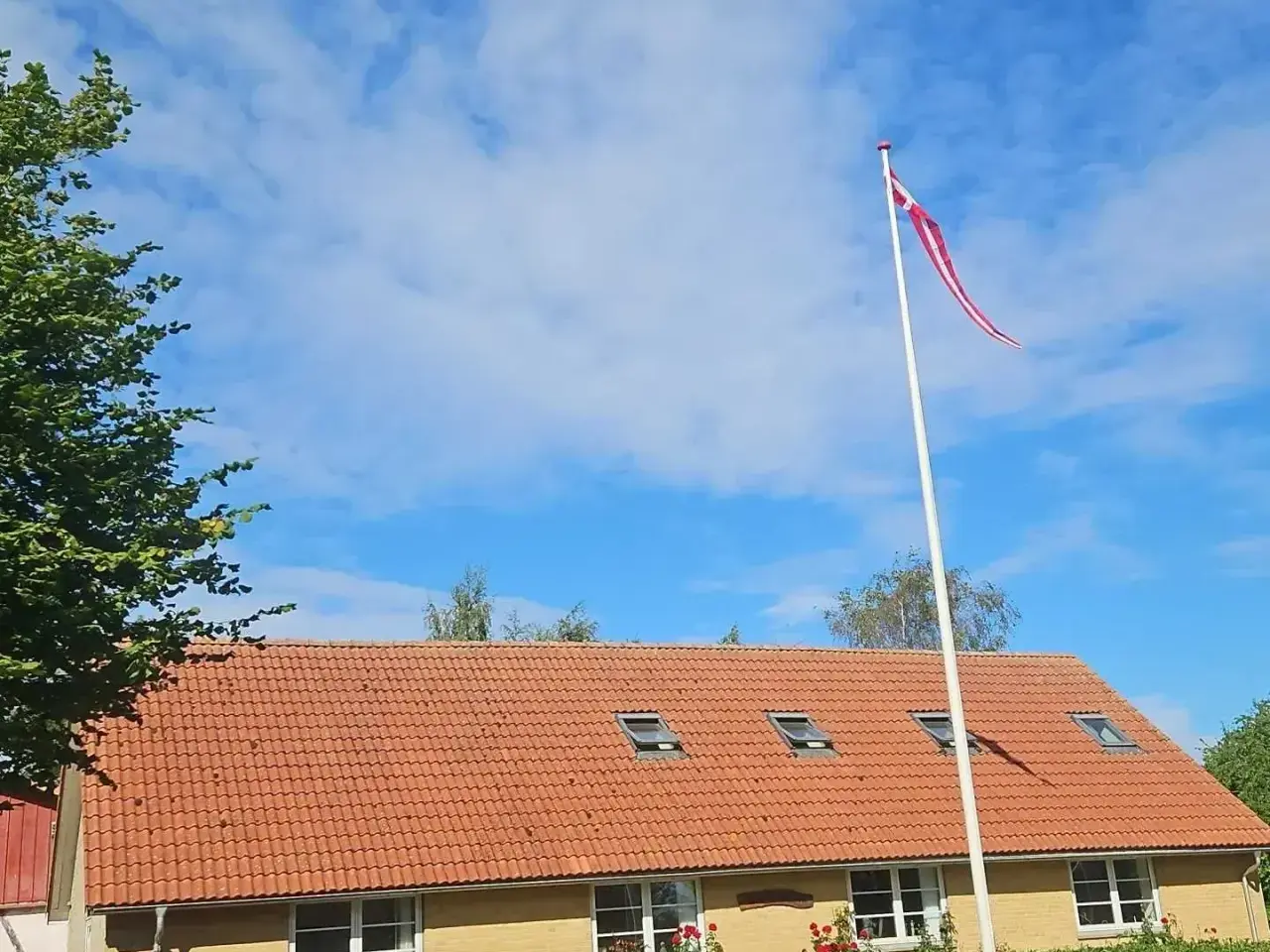 Billede 2 - Nedlagt landejendom på Lolland
