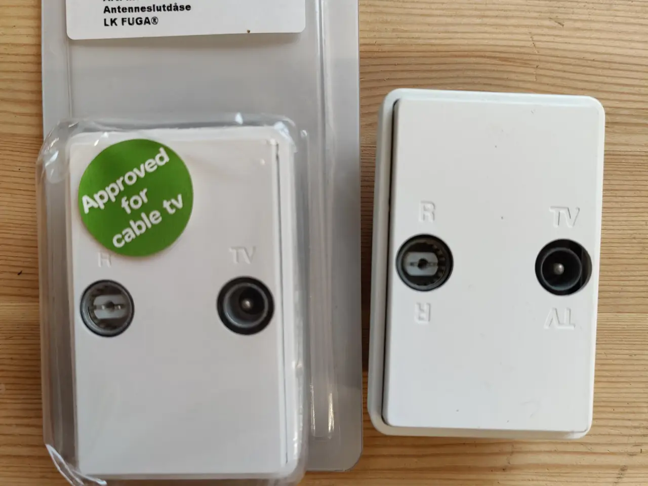 Billede 1 - LK FUGA antenneudtag TV og R slutdåse T2