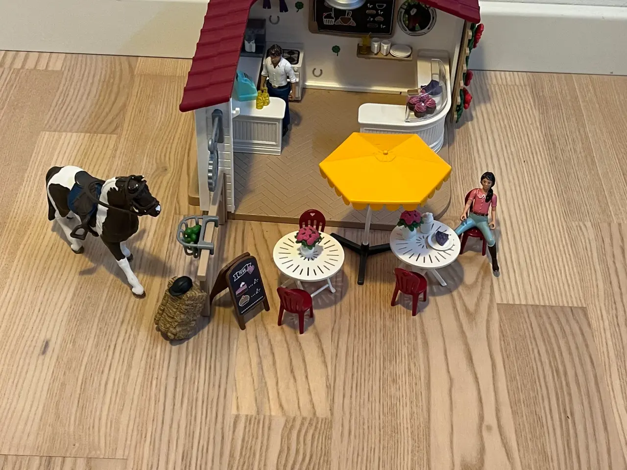 Billede 2 - Schleich ryttercafe