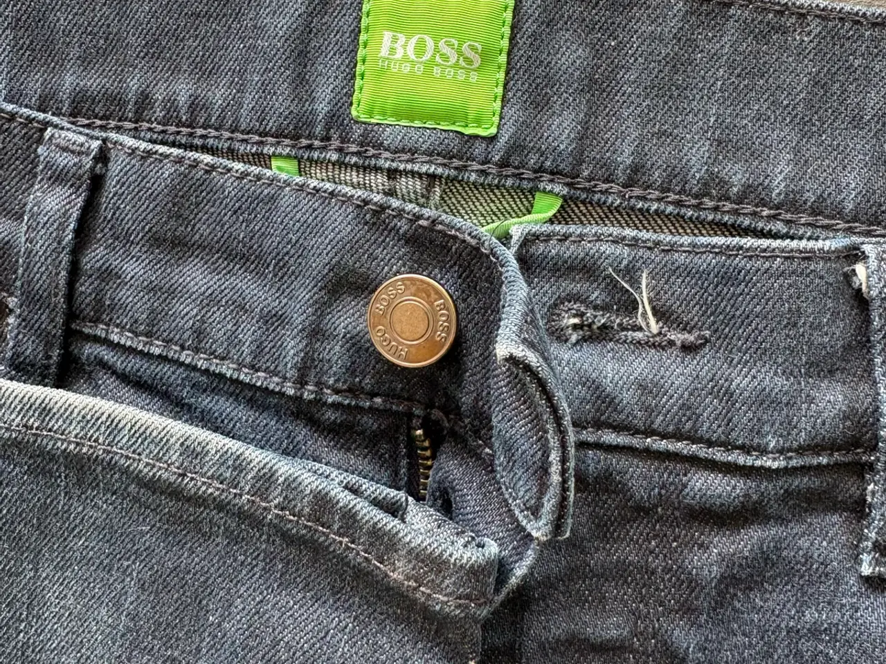 Billede 1 - Et par pæne jeans fra Boss størrelse 32/30