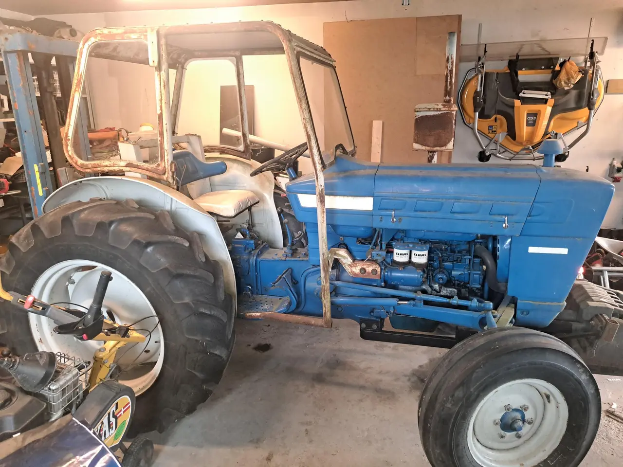 Billede 2 - Ford-traktor med byggelift
