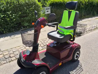 Næsten ny el- scooter