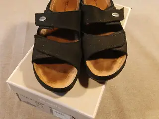 Tamaris sandal str 39