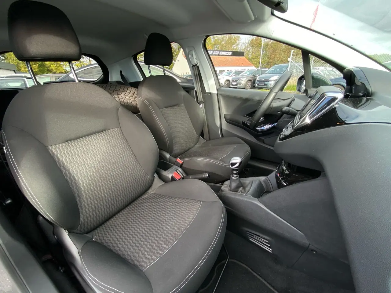 Billede 10 - Peugeot 208 1,5 BlueHDi Envy 100HK 5d