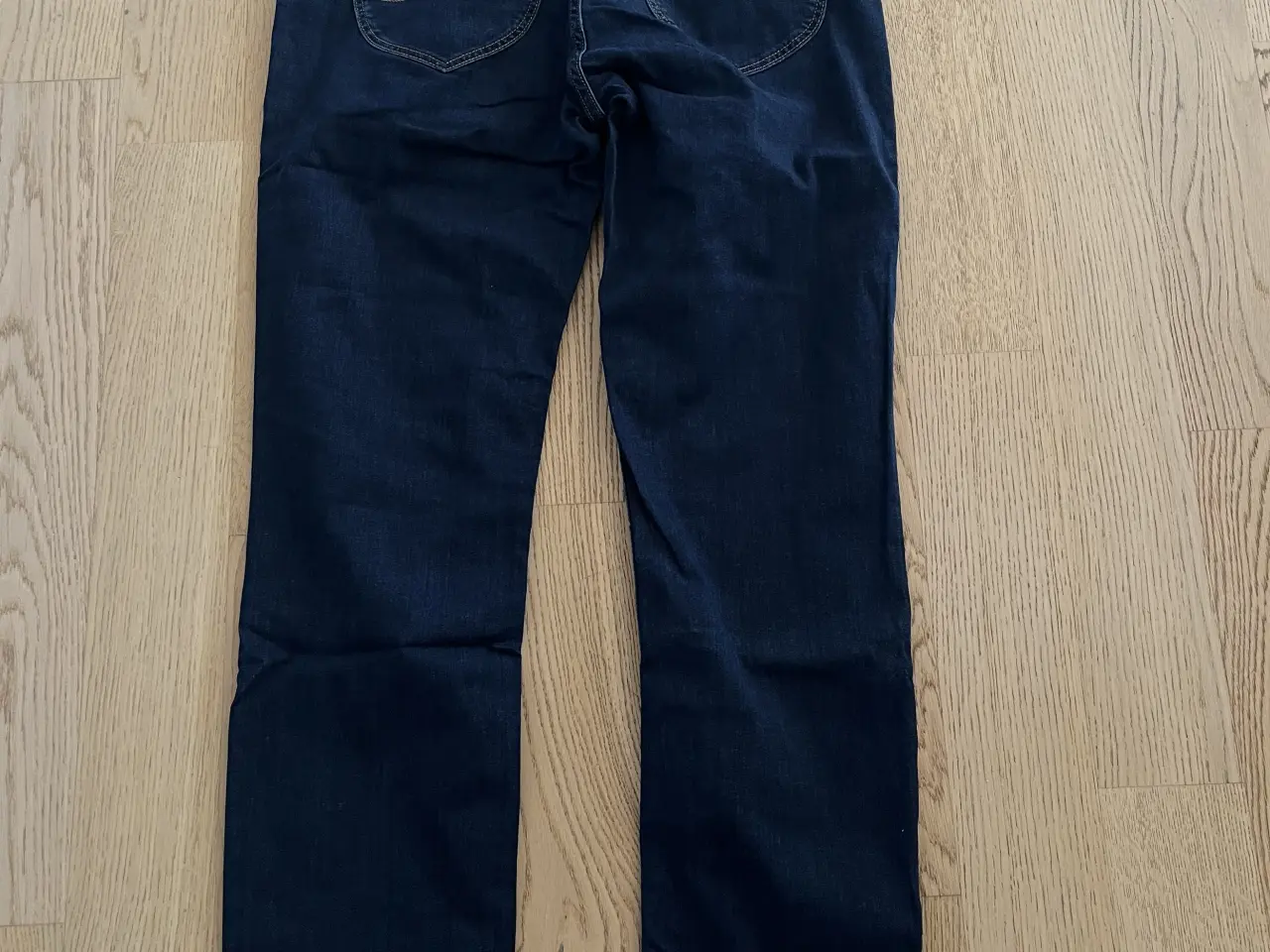 Billede 2 - Helt ny Lee jeans str. 33/33