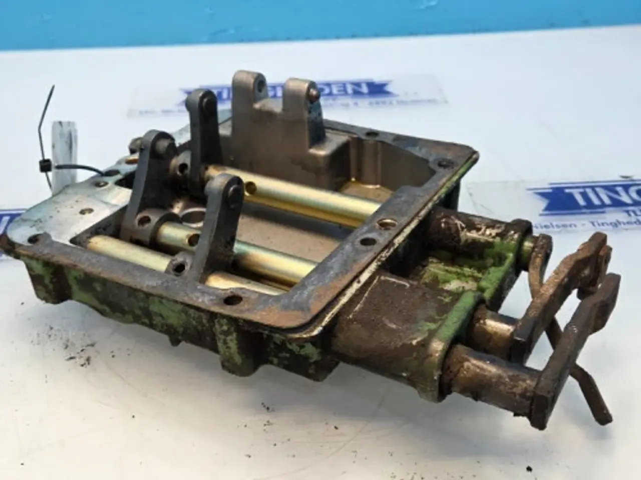 Billede 7 - John Deere 6300 Dæksel AL155290