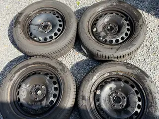 4 stk. 16” stålfælge med vinterdæk sælges.
