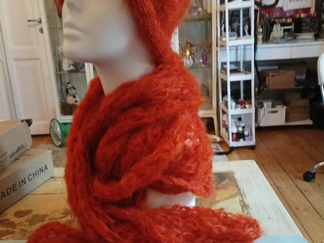 Billede 2 - Håndstrikket mohair sæt – Ilddans