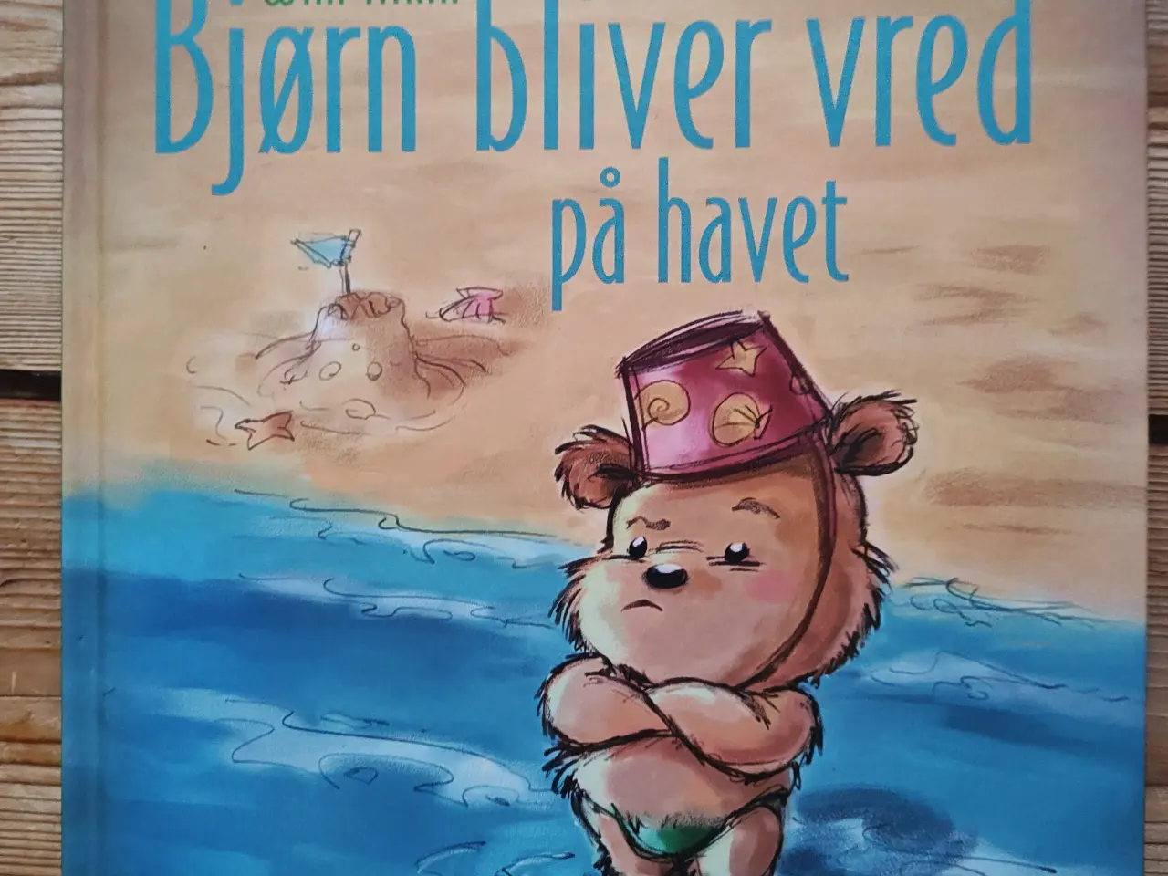 Billede 1 - Bjørn bliver vred på havet BOG