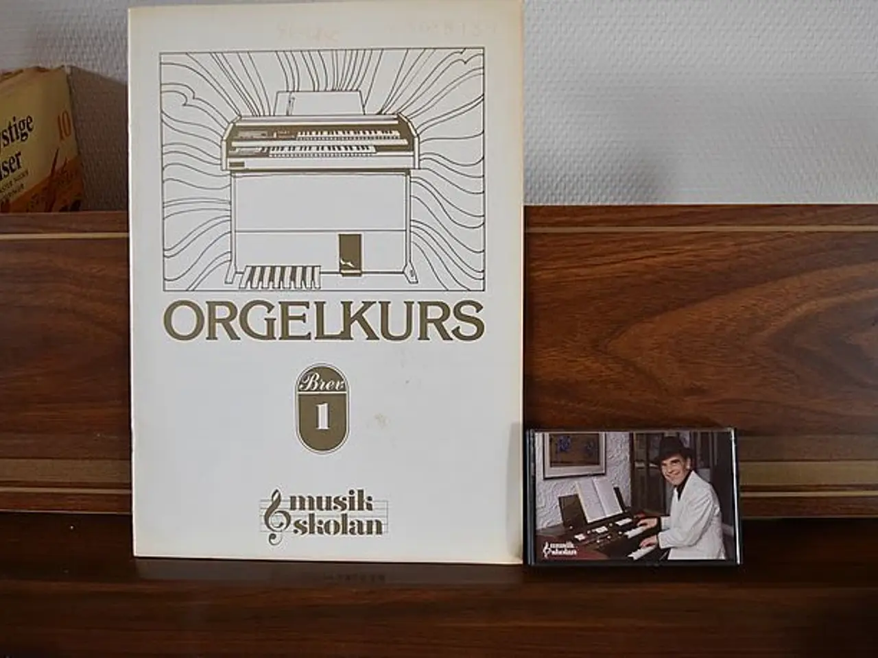 Billede 6 - Yamaha elorgel Electone B-405 med pedal og bænk 
