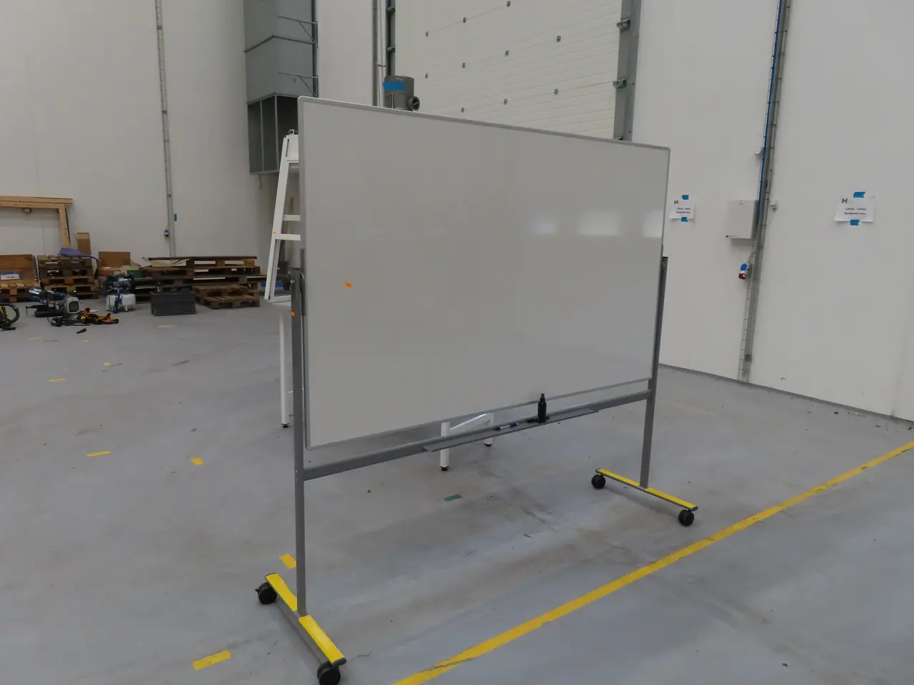 Billede 1 - Whiteboard på stativ