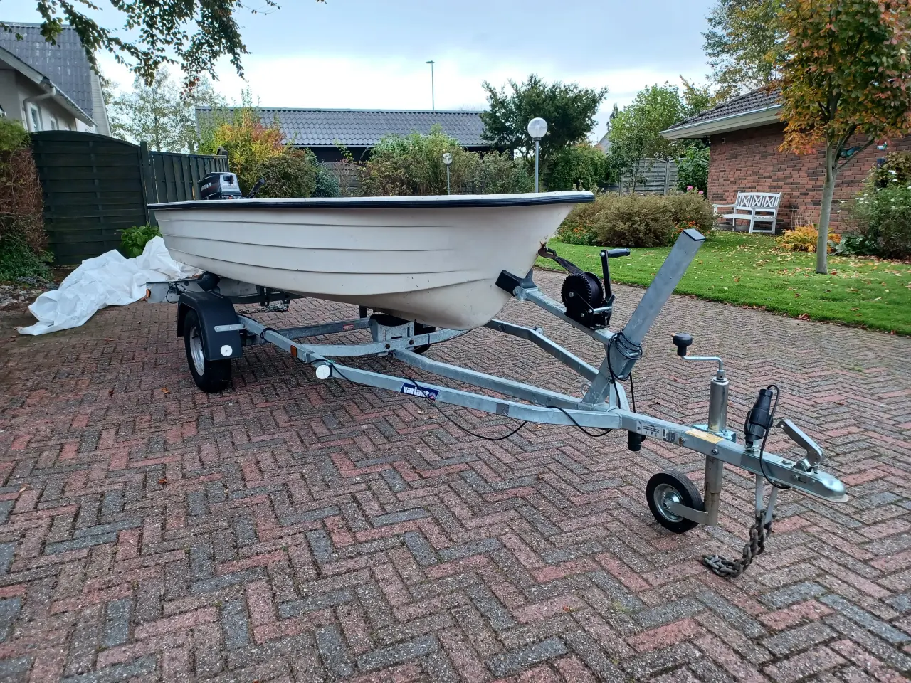 Billede 1 - Motorbåd med trailer 