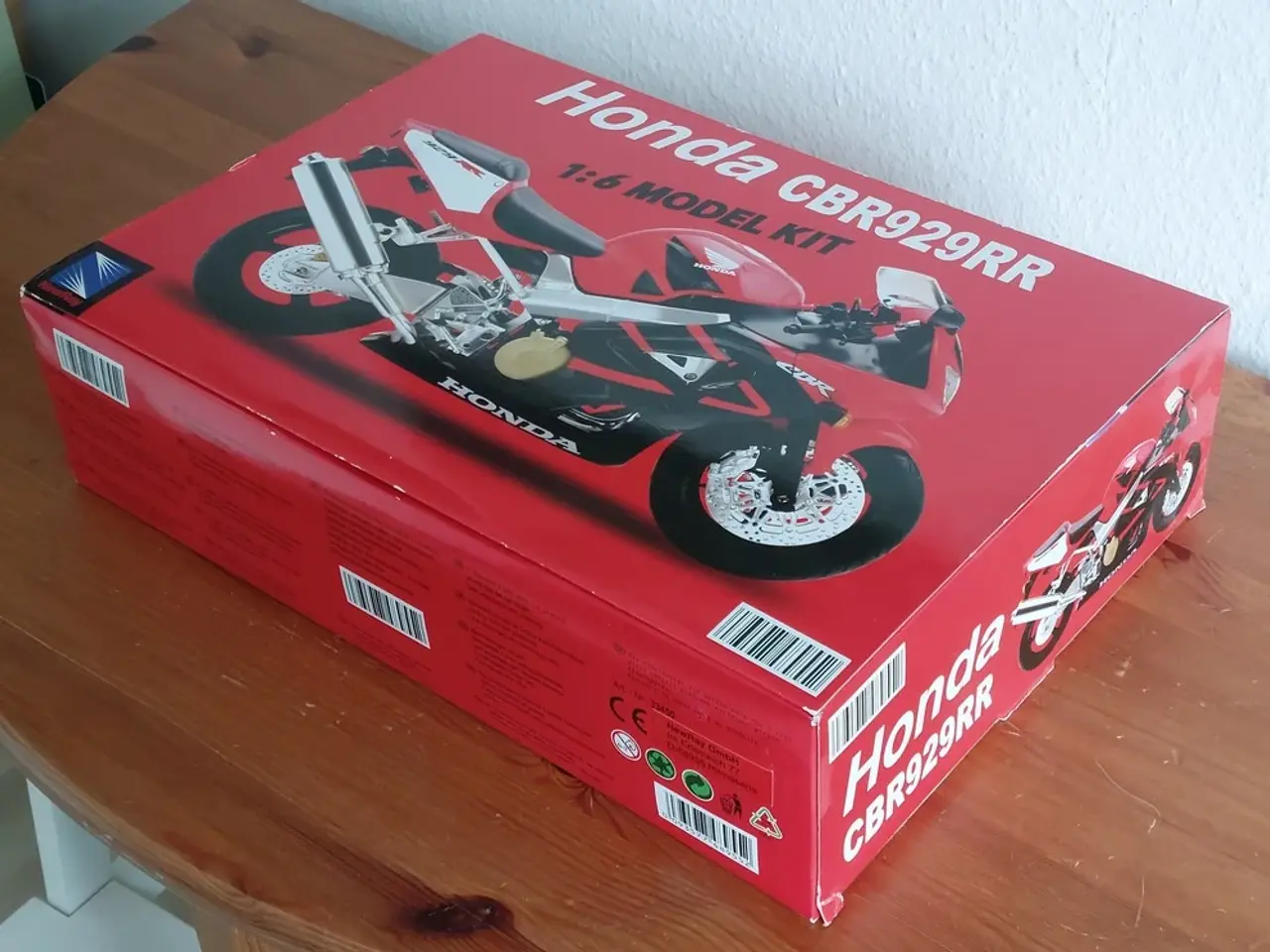 Billede 2 - Honda CBR929RR 1:6 Modelkit.