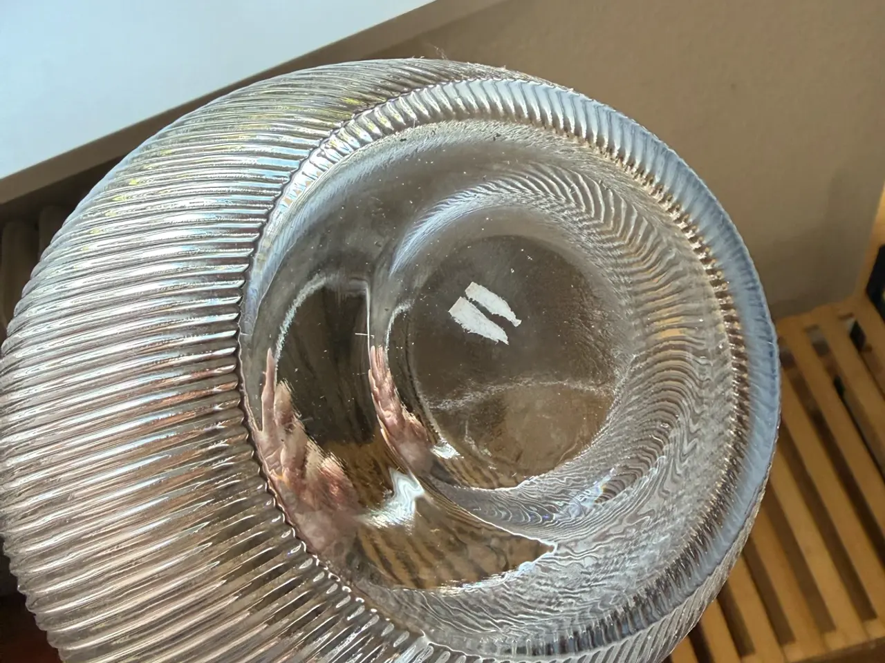 Billede 3 - Flot riflet glasvase