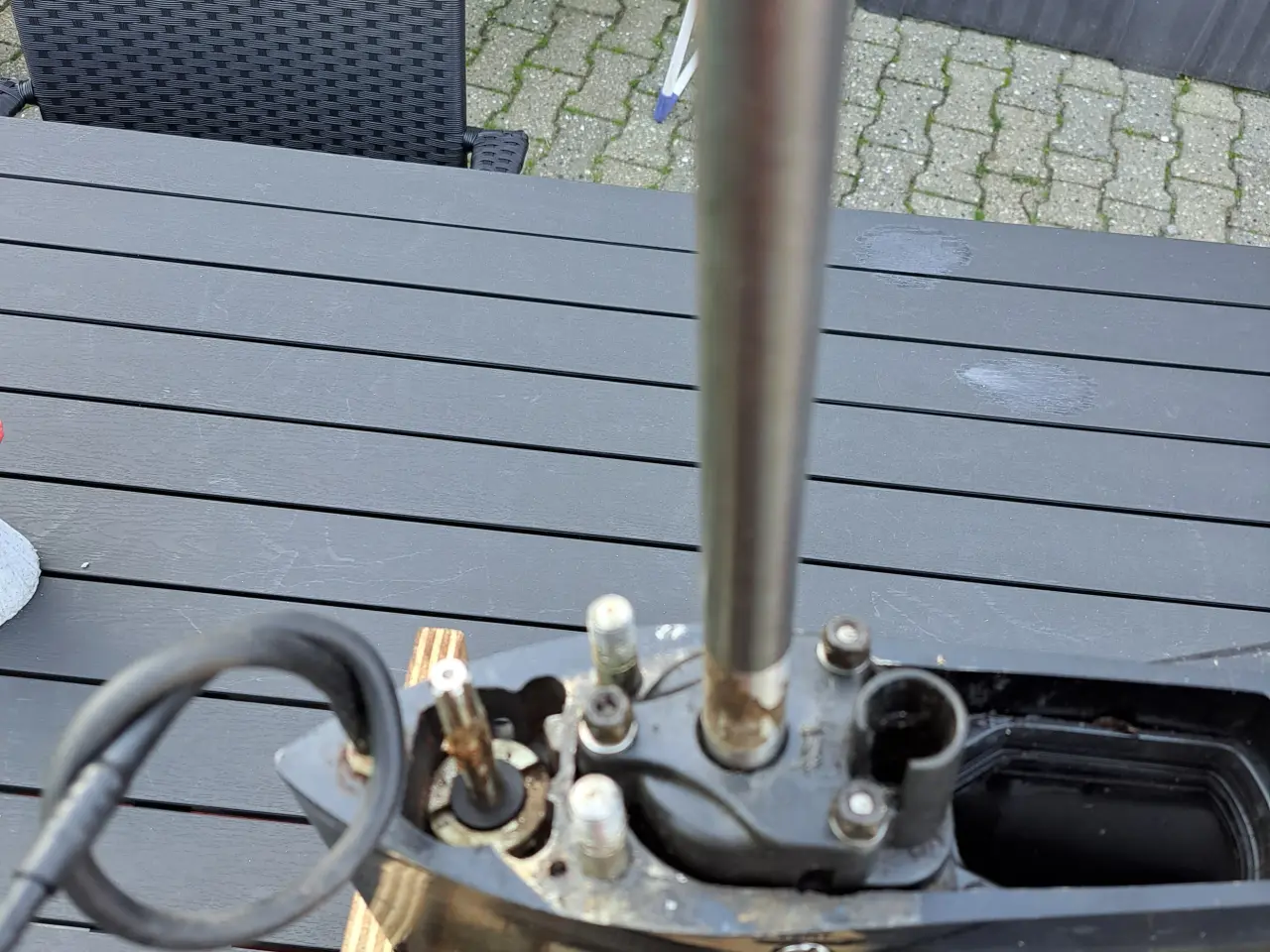 Billede 2 - Påhængsmotor/ underben.