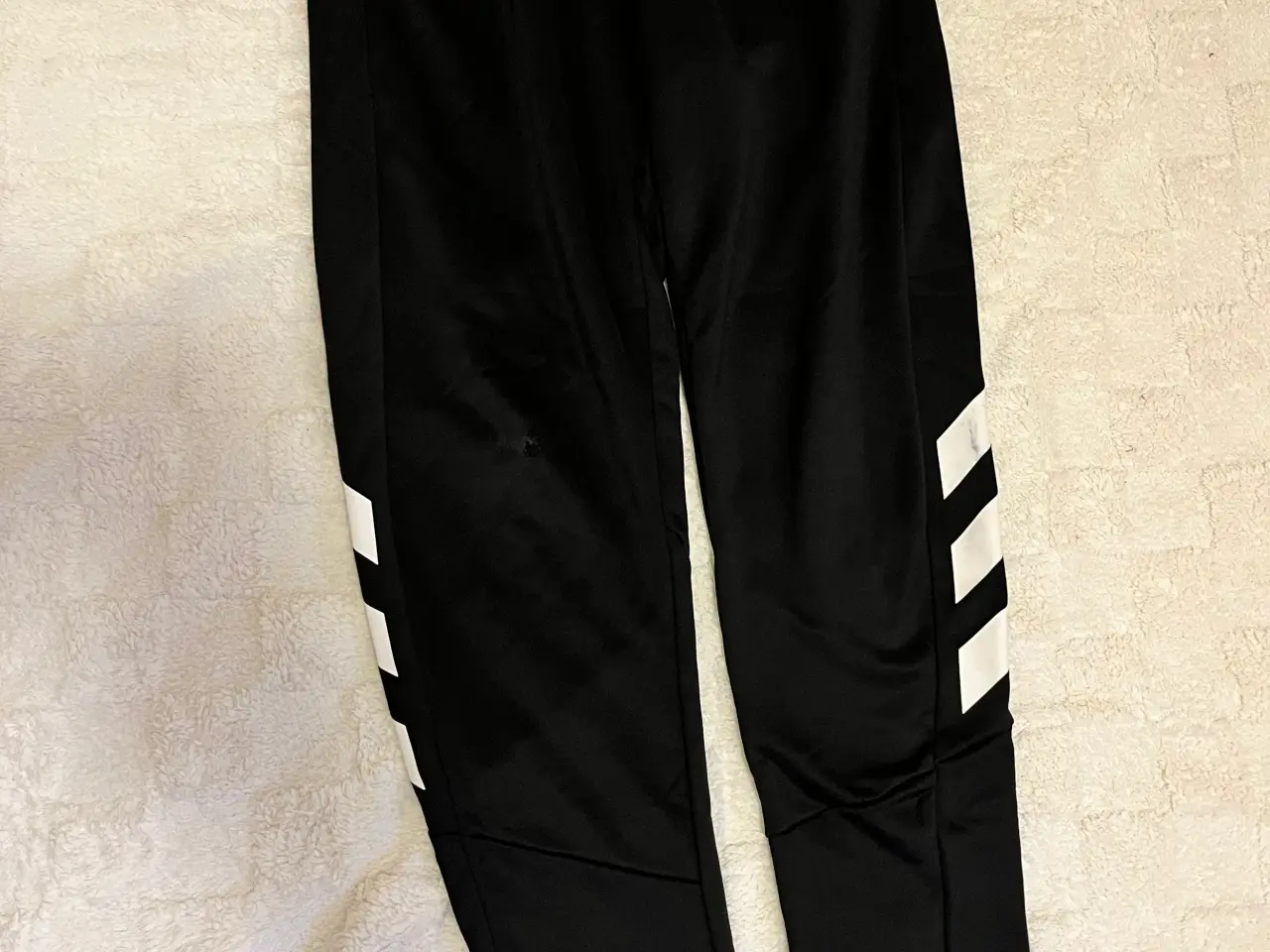 Billede 1 - Joggingbukser fra Adidas.