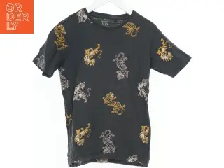 T-shirt med tigermønster fra VRS (str. 134)