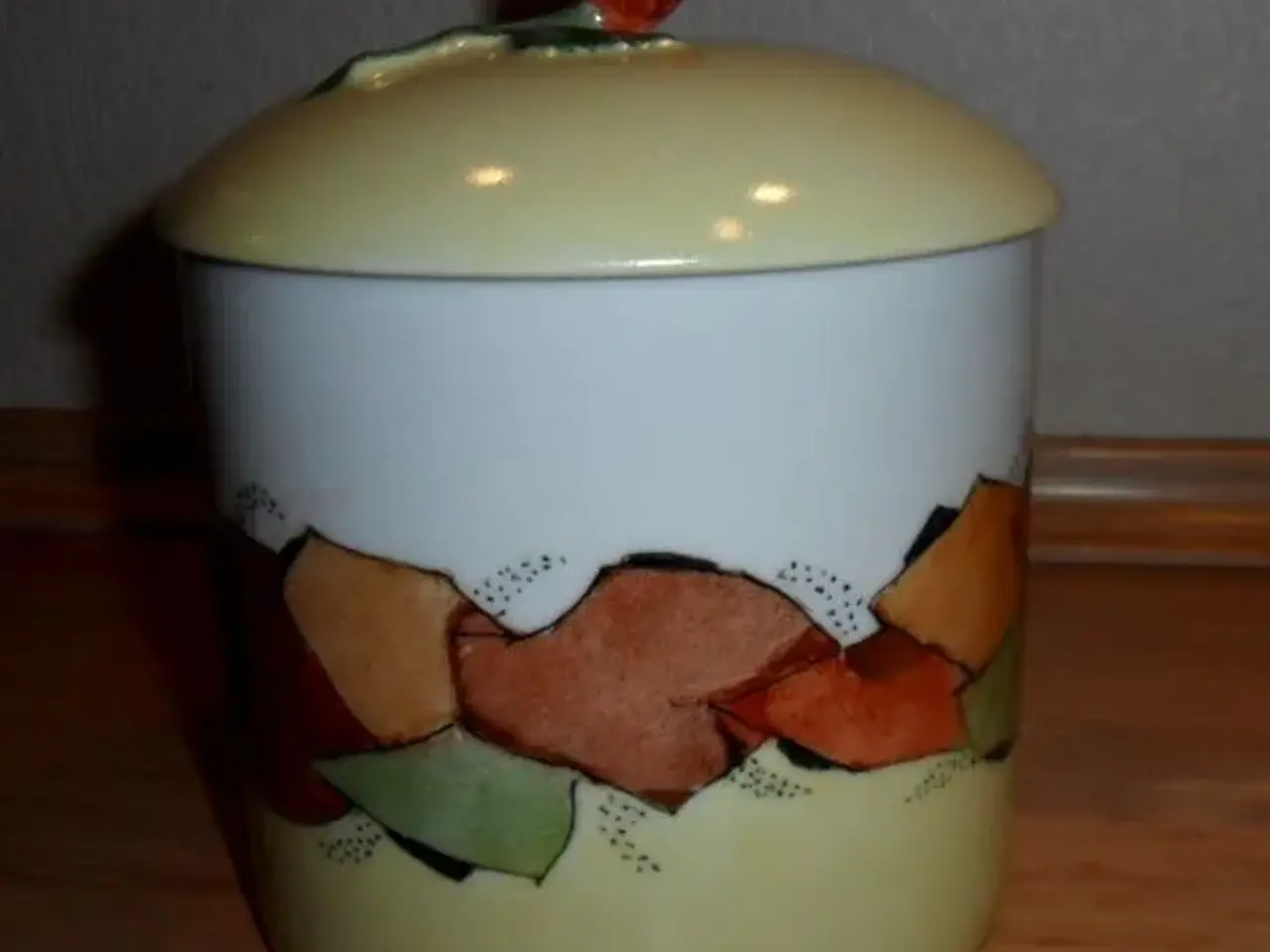 Billede 1 - Låg krukke med deco. Retro