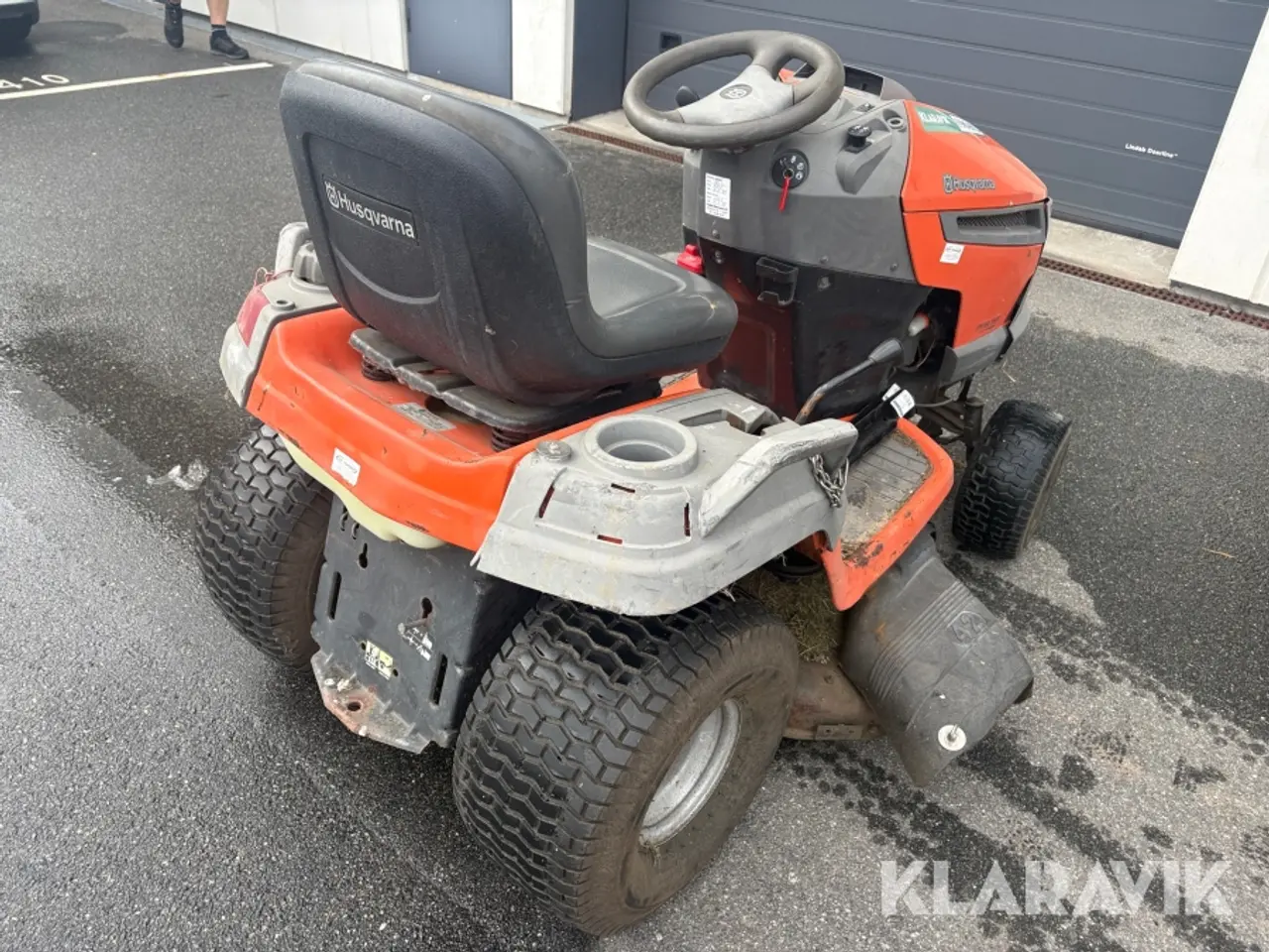 Billede 5 - Græsslåmaskine Husqvarna YTH 150 TWIN