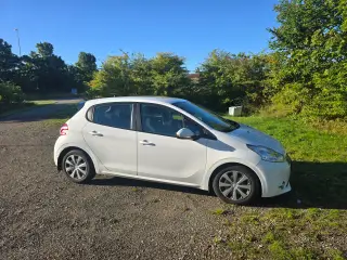 Peugeot 208 automatgear 