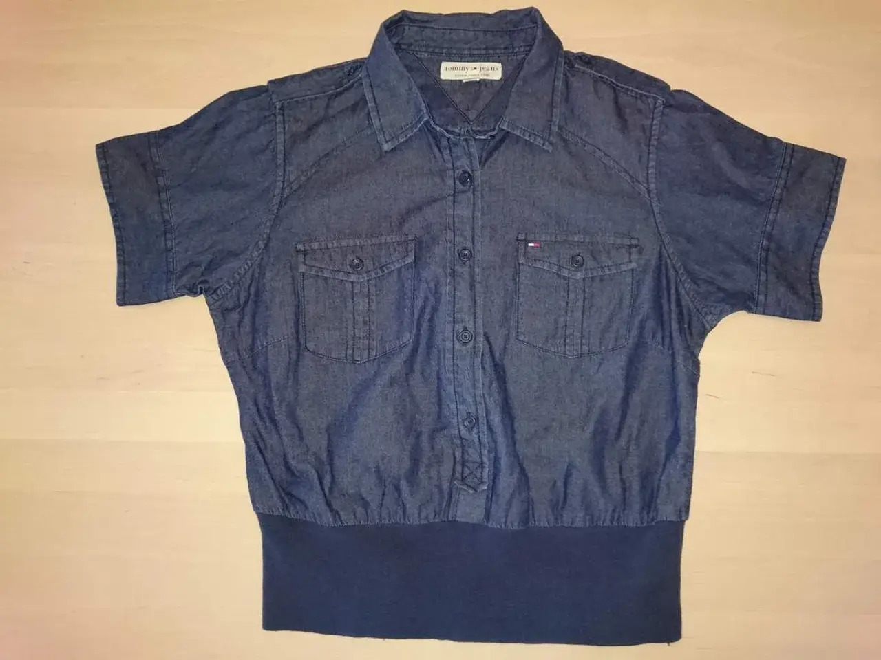 Billede 1 - Ny Tommy Hilfiger skjorte top Str 42