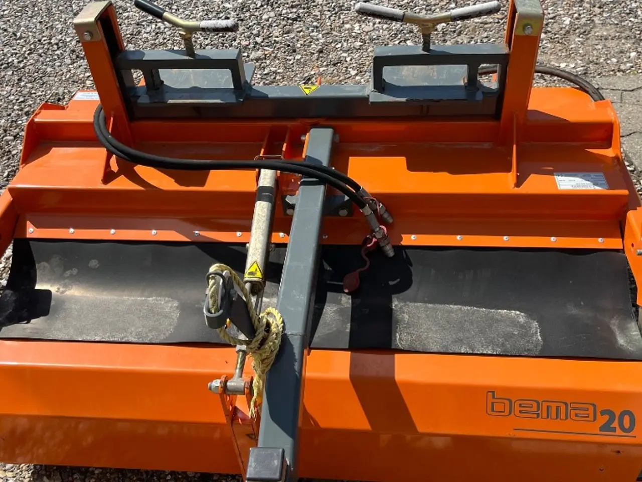 Billede 2 - Bema 20BK Type 1400 Frontkost til montereing på Minilæsser eller Gaffeltruck