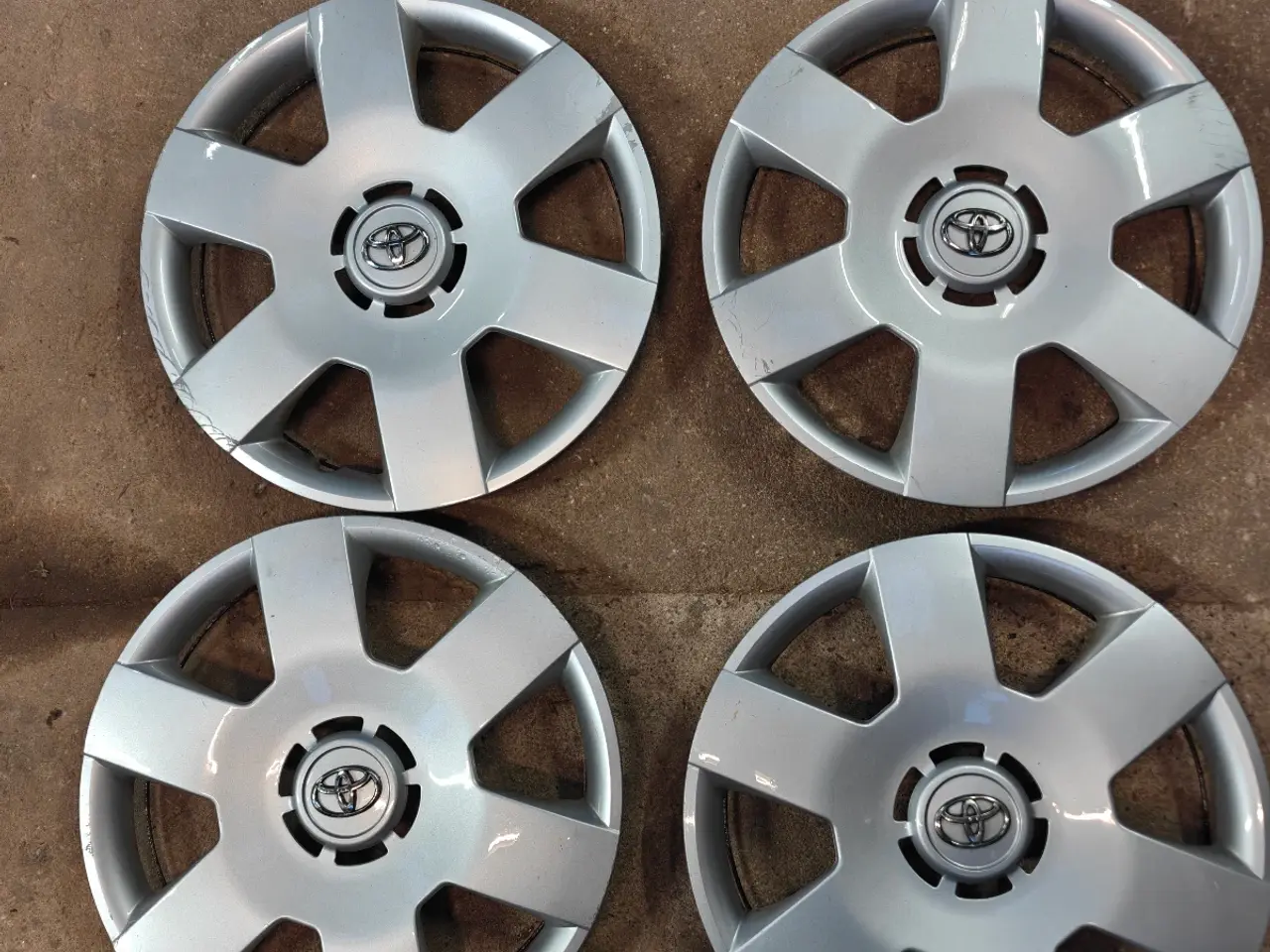 Billede 1 - Toyota Aygo hjulkapsler