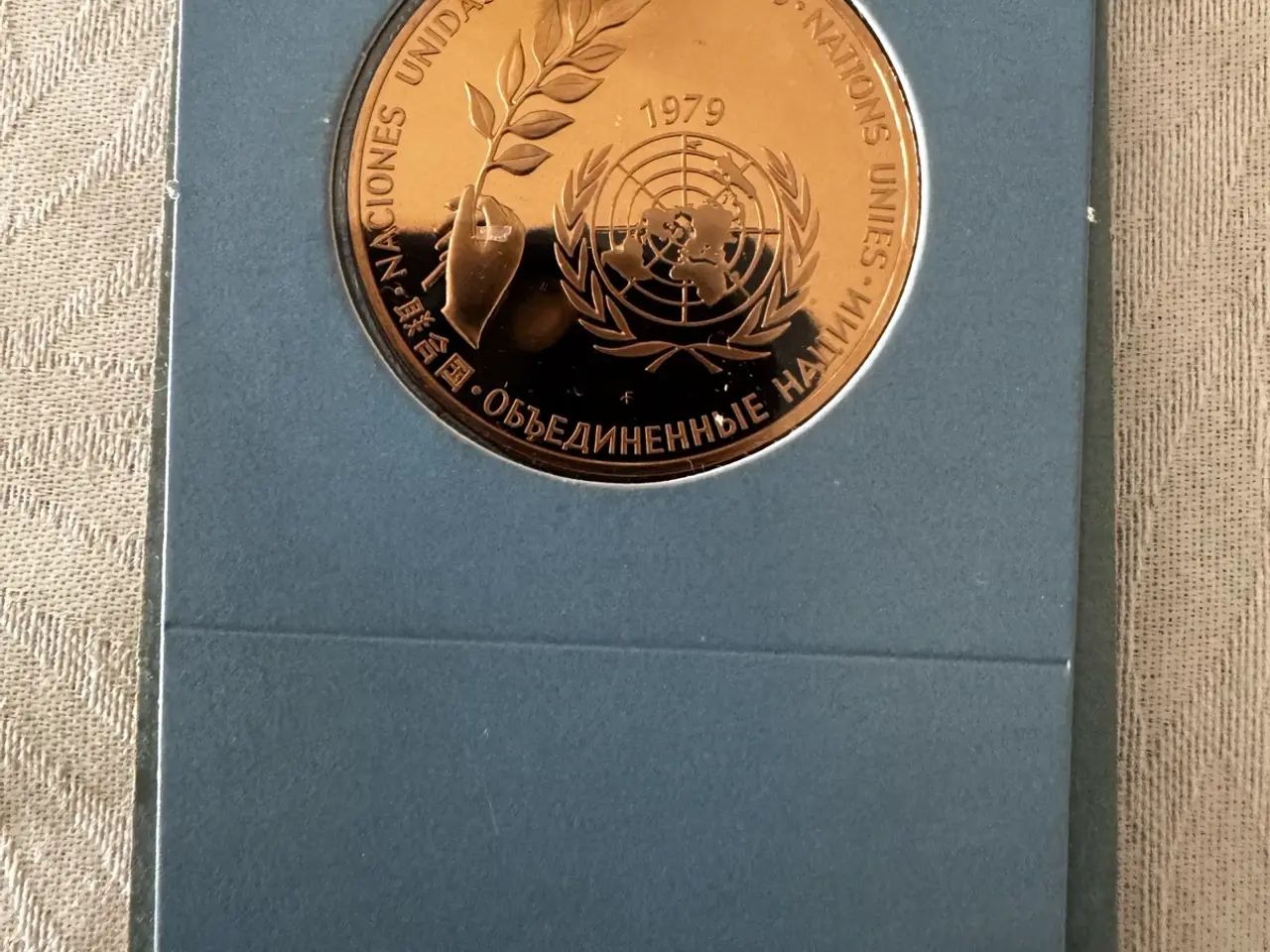 Billede 2 - FN United Nations Peace Medal 1979 bronzemedalje