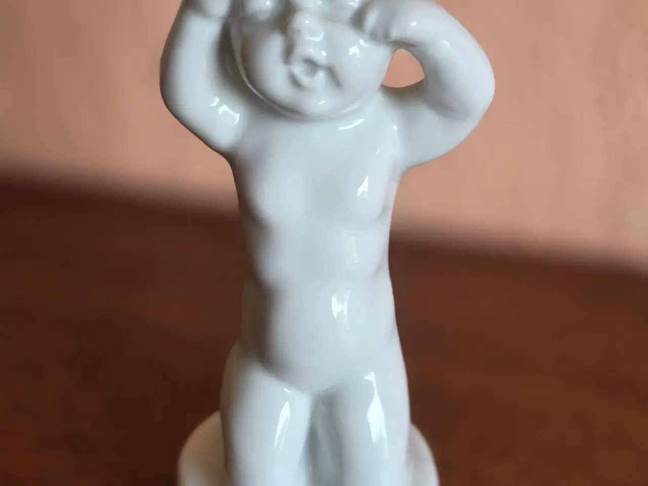 Billede 1 - Hvid porcelænsfigur – Børnefigur "Se intet" 13cm