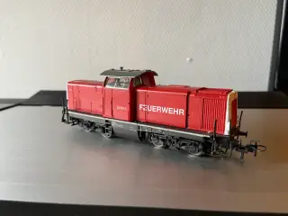 Märklin diesellokomotiv BR212 “Feuerwehr”