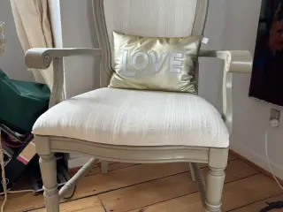 Stol med armlæn