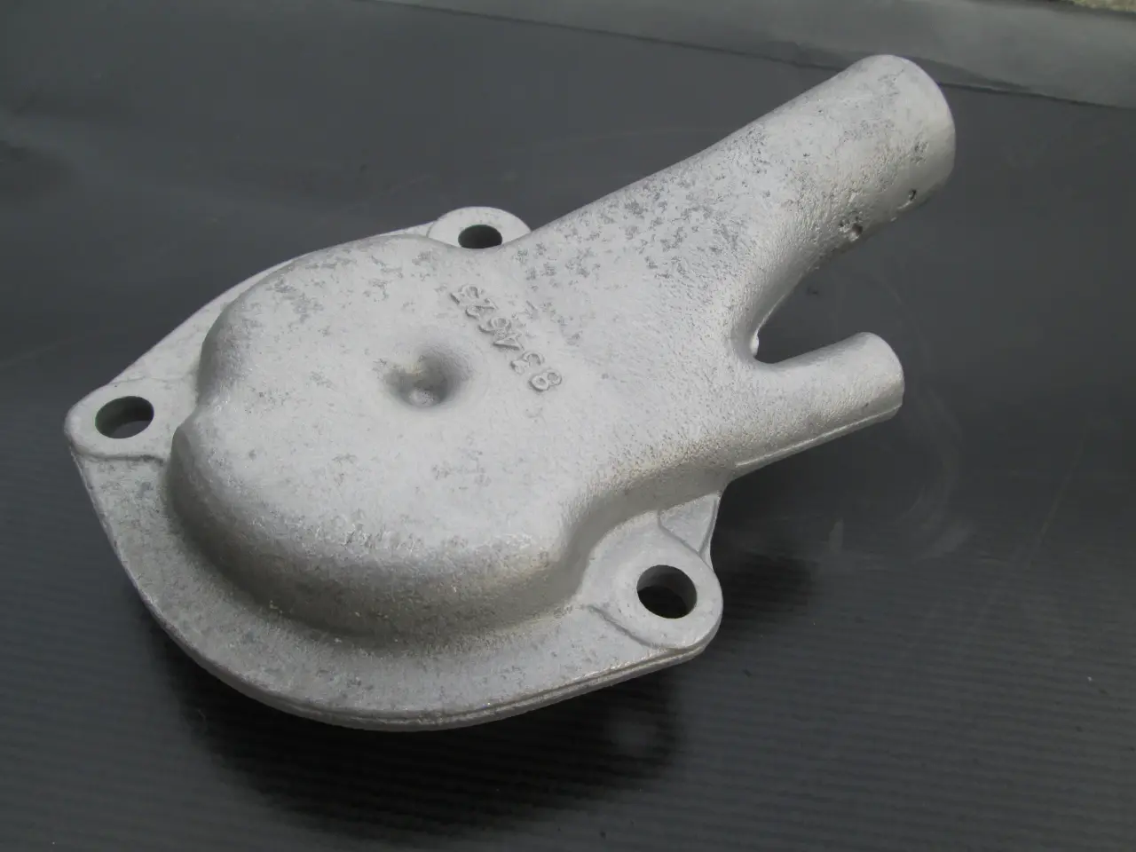 Billede 1 - Original Vandpumpedæksel Saab 99/900 til B-motor.
