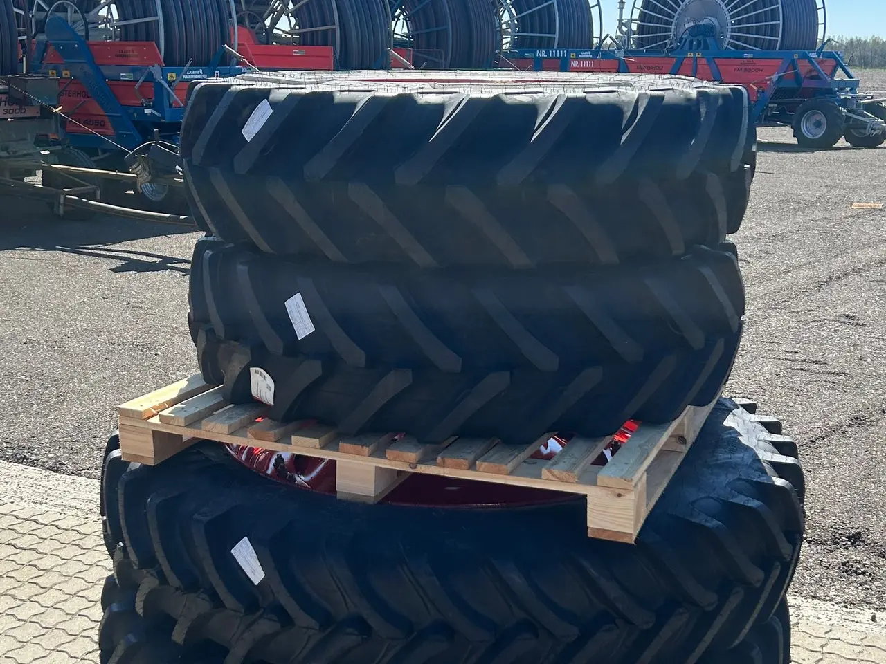 Billede 1 - Alliance 320/85R38 & 320/90R54